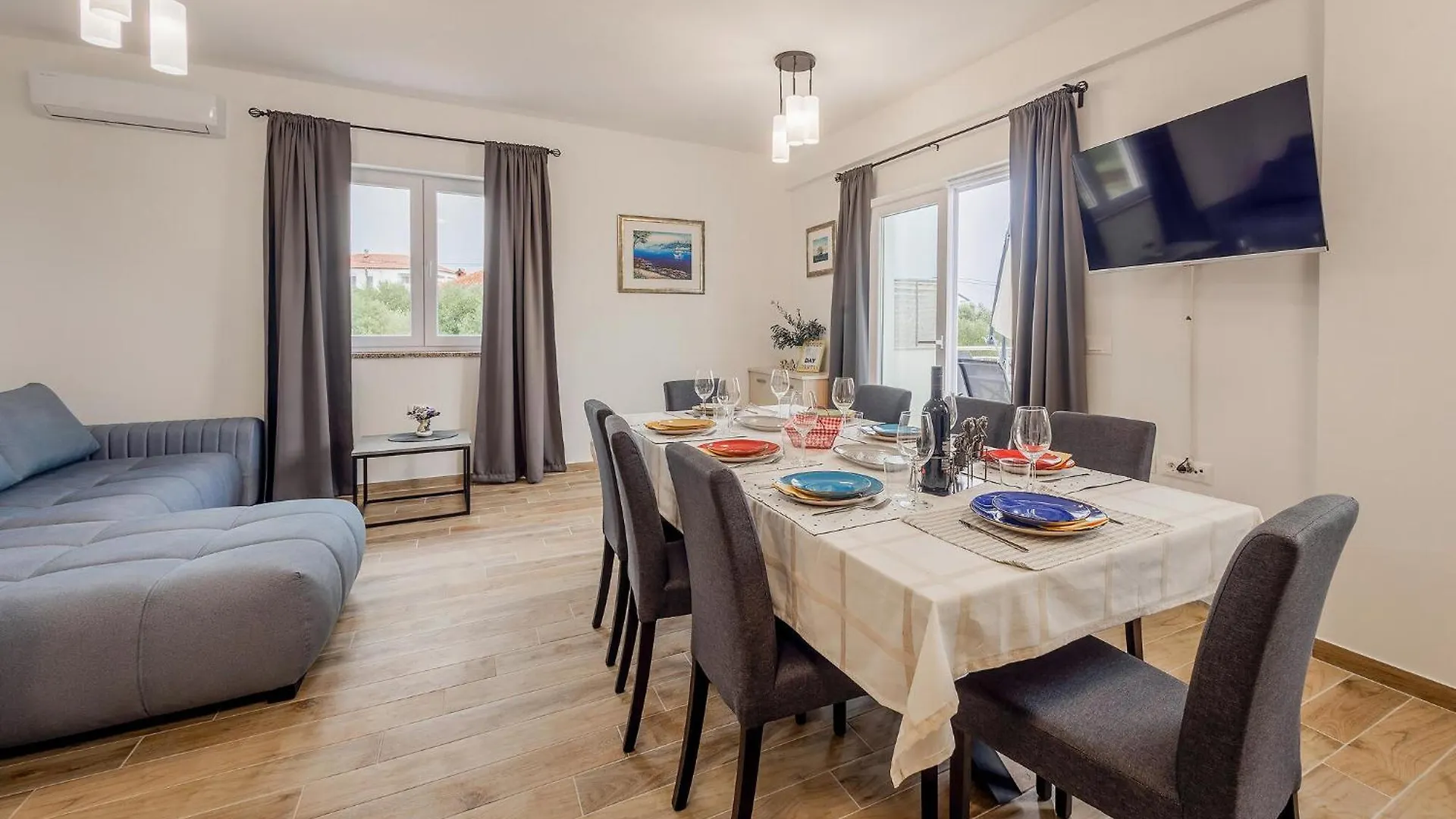 Awesome Home In Vrsi With Outdoor Swimming Pool