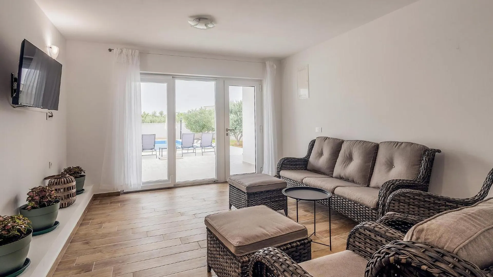 Awesome Home In Vrsi With Outdoor Swimming Pool 0*,  Croazia