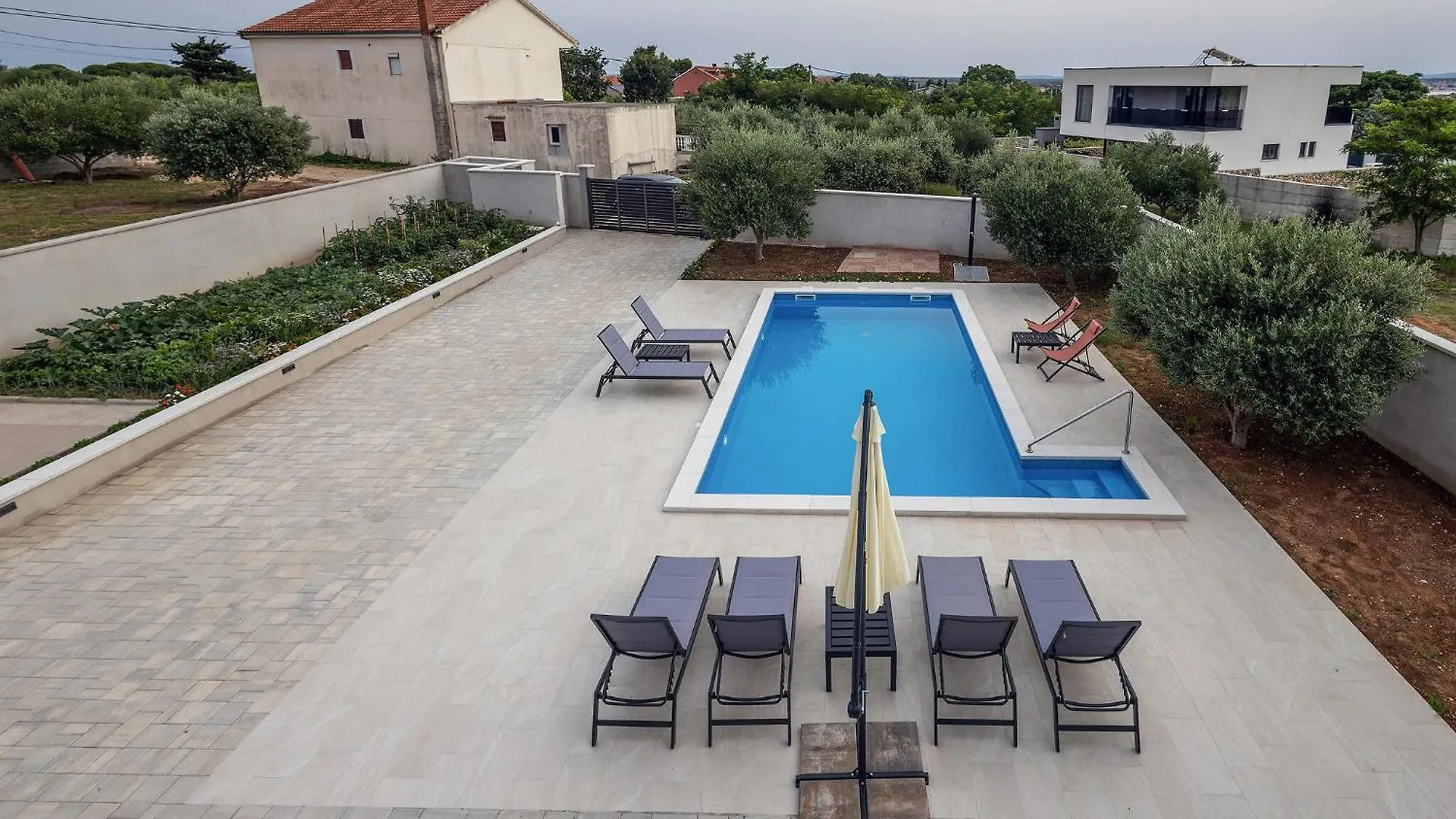 Awesome Home In Vrsi With Outdoor Swimming Pool